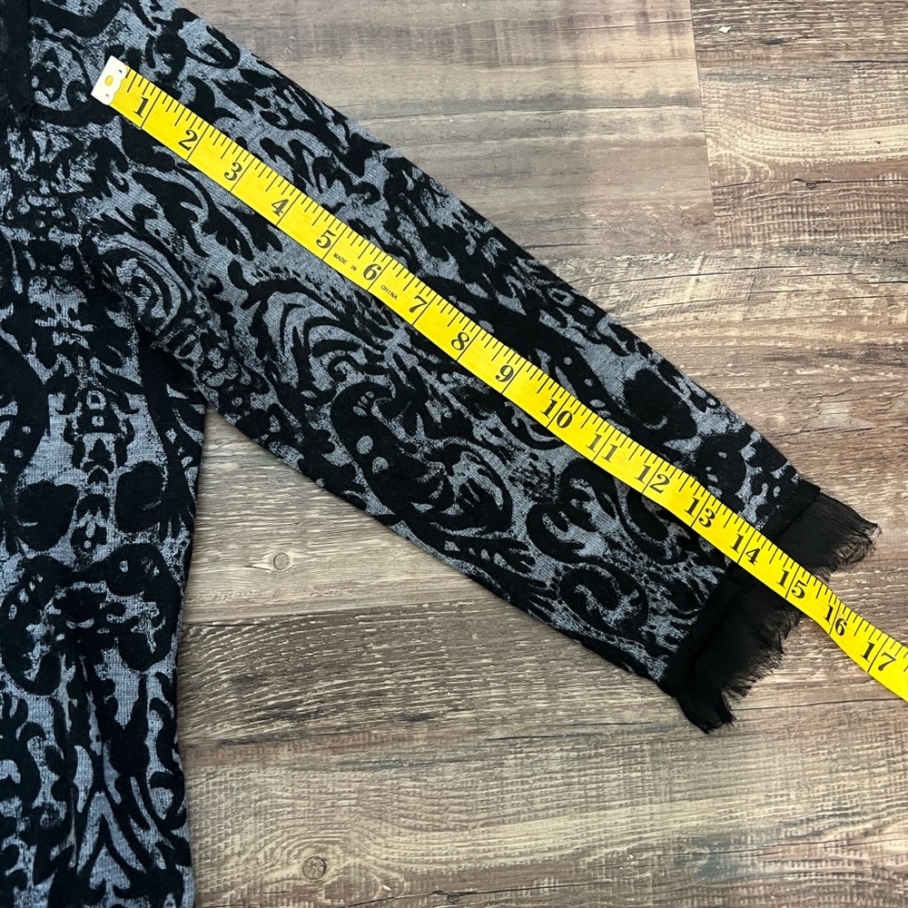 Votre Nom 100% merino wool black and grey 3/4 sleeve cardigan sz M - Picture 4 of 10